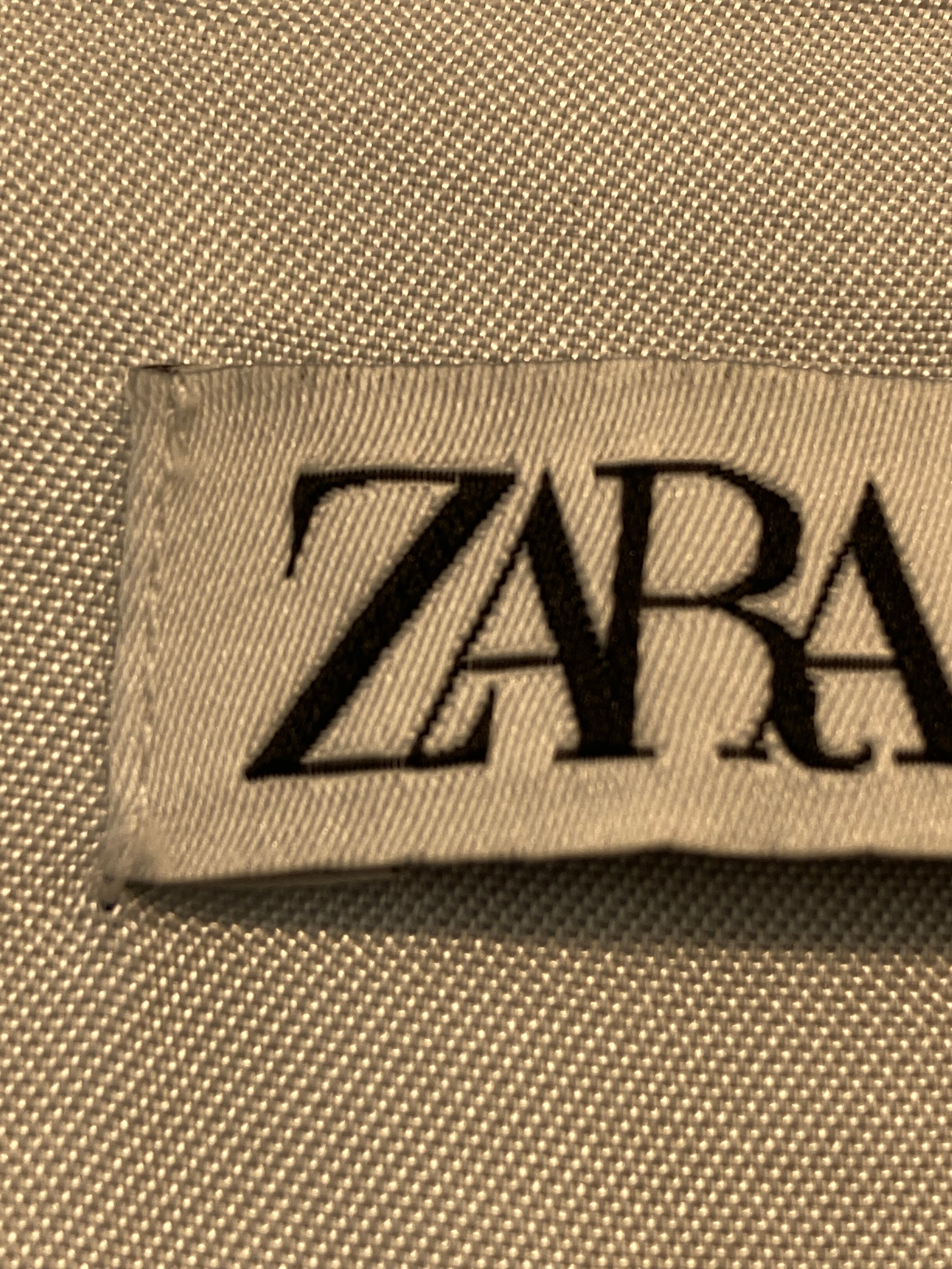 Zara Buksedragt